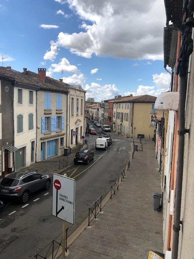 Spacieux Logement Face A La Cite Medievale Carcassonne Bagian luar foto